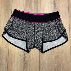 Lululemon Speed shorts size 4